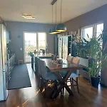 Stylish Penthouse With Large Balcony * フランクフルト
