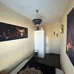 Stylish Penthouse With Large Balcony アパート フランクフルト