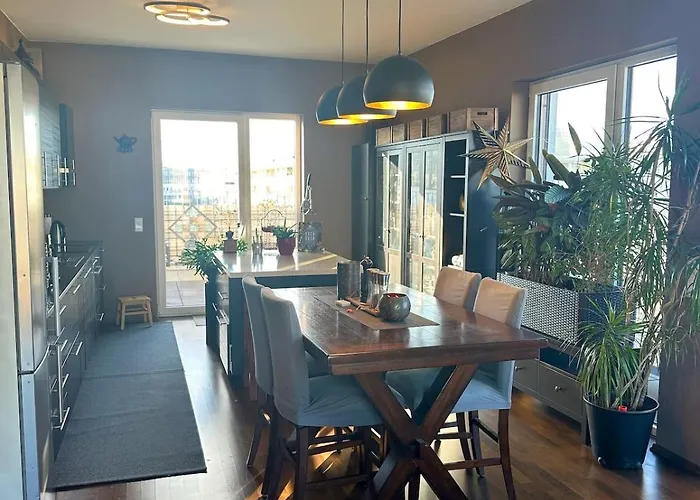 Stylish Penthouse With Large Balcony * פרנקפורט