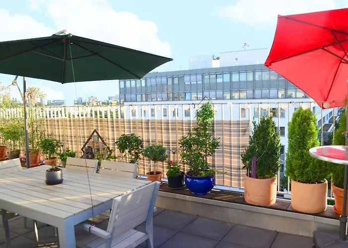 דירה Stylish Penthouse With Large Balcony *